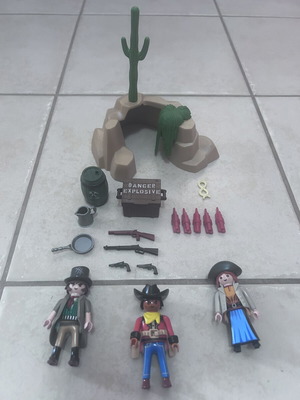 Playmobil 5250 Western Outlaw Hideout Set 2013