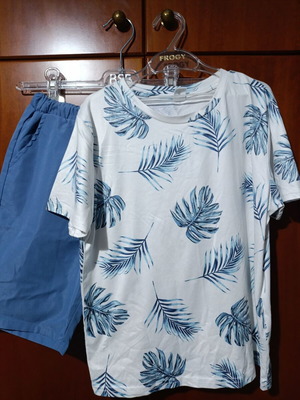 Boys' clothing set 8-9 years like new, blue