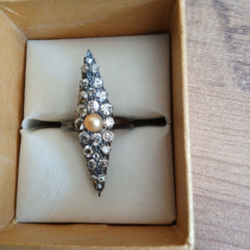 Silver ring with zirconia and pearl size 8.5 used