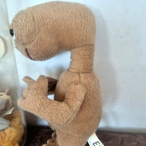 E.T The Terrestrial plush doll used, 20 cm