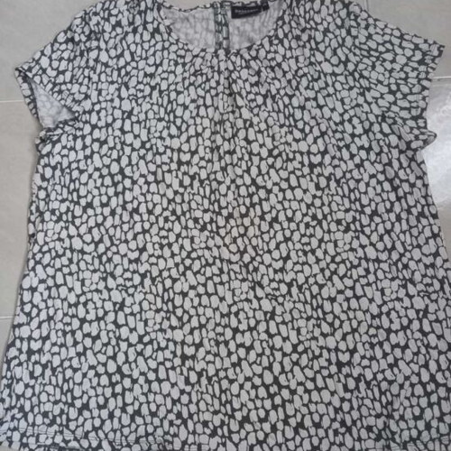 Broadway women's black and white blouse used, size XXL