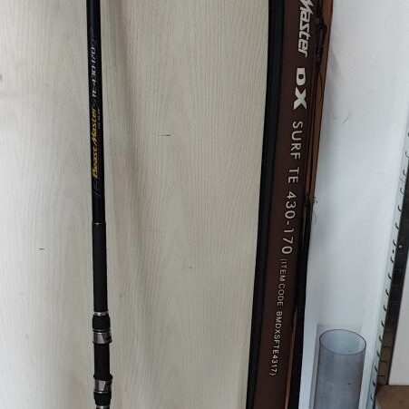 Shimano Beast Master Surf Casting Rod 4.30m 170g like new with case