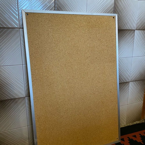 Notice board like new, excellent condition 89x60