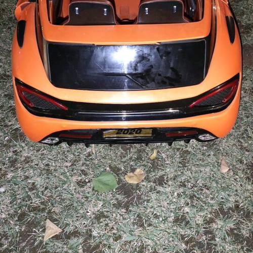Children's SUV 968 electric car 12 Volt two-seater orange like new