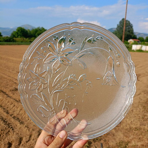 Vintage glass platter like new