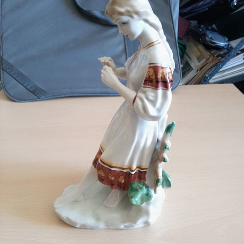 Porcelain statue 30 cm, Ukrainian scene