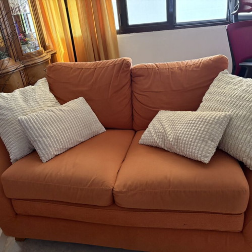 Two- and three-seater sofa set with new cushions