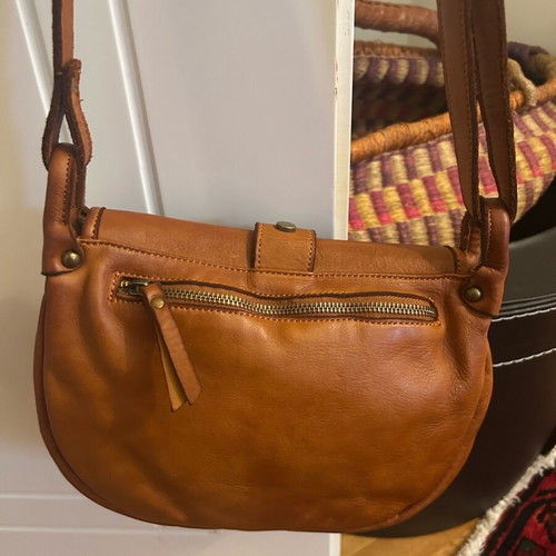 Italian leather bag Vera Pelle like new, brown orange