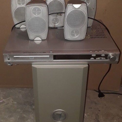 Σετ home cinema με ηχεία και γούφερ