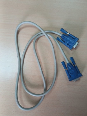 Screen cable like new