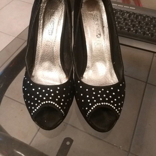 Black suede type pumps size 40 used