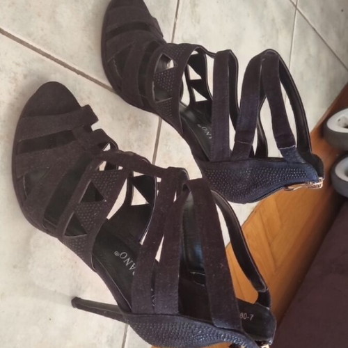 Tulipano high-heeled sandals size 38 black like new