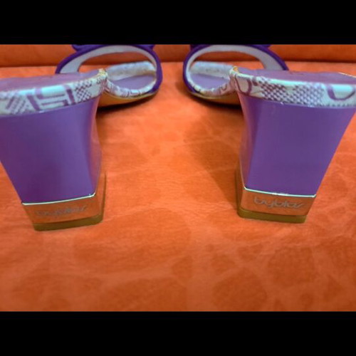 Byblos women's shoes like new, purple, size 38