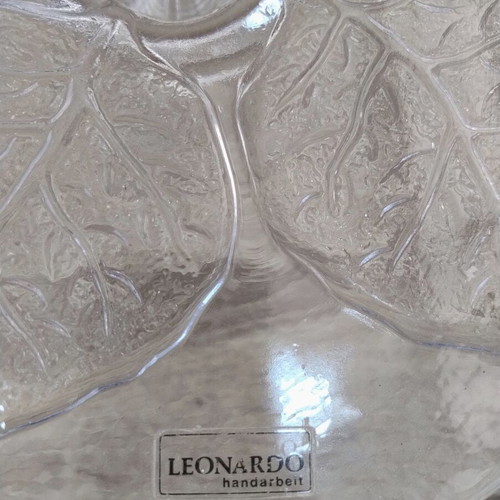 Leonardo Cake Stand like new with embossed details