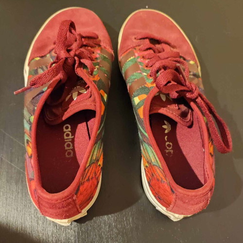 Adidas athletic shoes used, multicolor, size 38