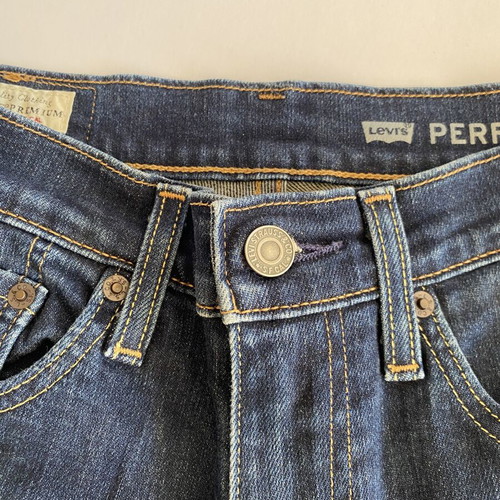 Levi's women's jeans like new, size S 36 8, blue