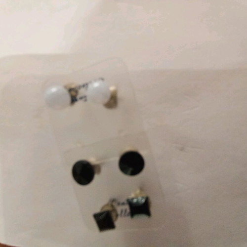 Earrings like new, 4 pairs, small, black and white