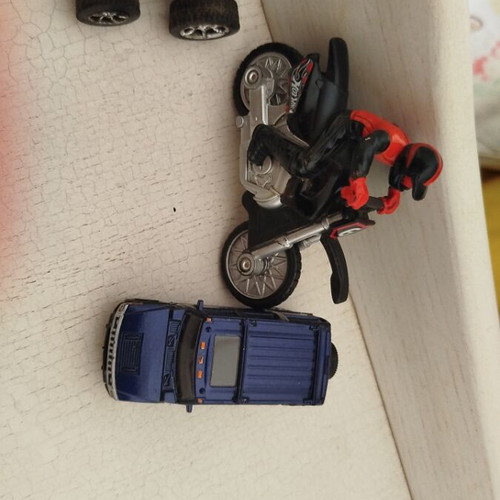 Toy set of three pieces like new