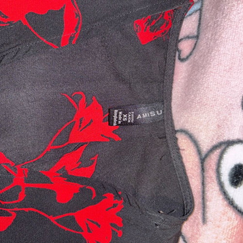Amisu red-black blouse like new, size M