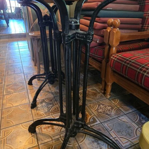 Cast iron table bases like new, pack of 14 with marble tops