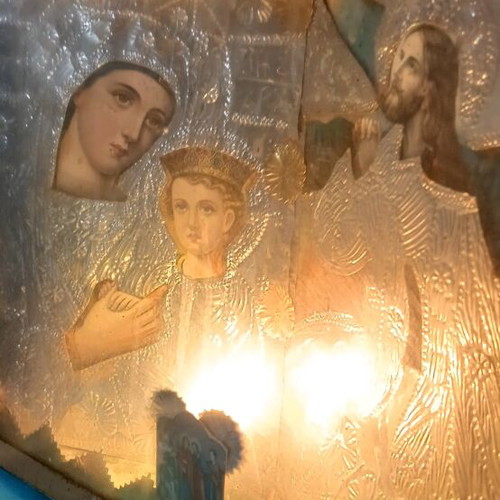 Παλιά εικόνα Παναγίας με λαμπάκι μεταχειρισμένη