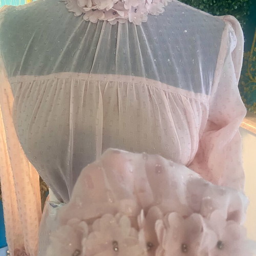 Salmon chiffon dress with 3D flowers