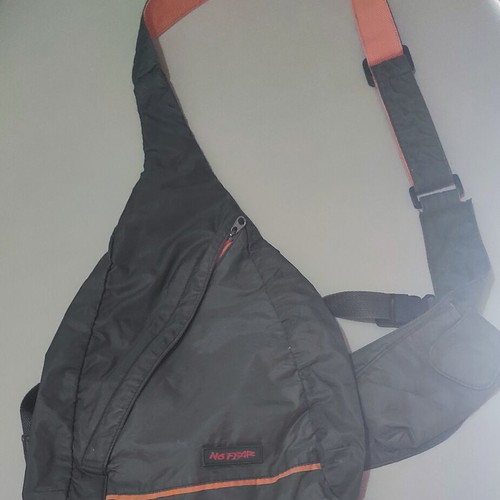 No Fear Vintage Crossbody Bag 2010 Like New, Khaki with Orange Logo