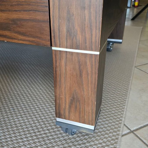 Coffee table used with 4 drawers and wheels