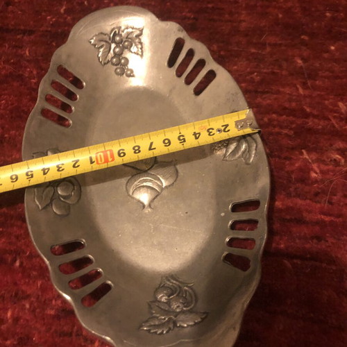 Small vintage fruit bowl tin, like new