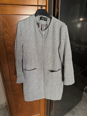 Grey coat like new, lightweight and comfortable size S