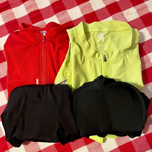 Children's cycling clothes used, 2 sets with sleeves