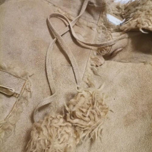 Mouton coat like new for 2-year-old with fur lining