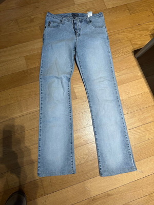 Τζήν Armani Jeans μπλε ανοιχτό σαν καινούργιο, μέγεθος 27