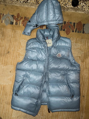 Moncler γιλέκο καινούργιο, τιρκουάζ, αφόρετο λάθος νούμερο