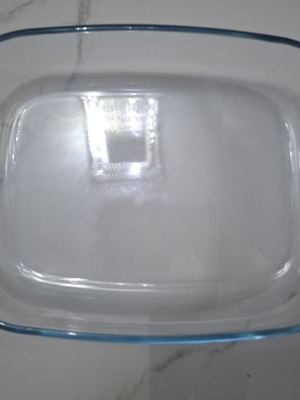 Pyrex Round Glass Cookware 25 cm like new
