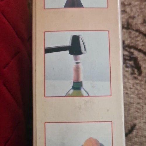 Kitchen tool new for opening wine corks and cracking nuts