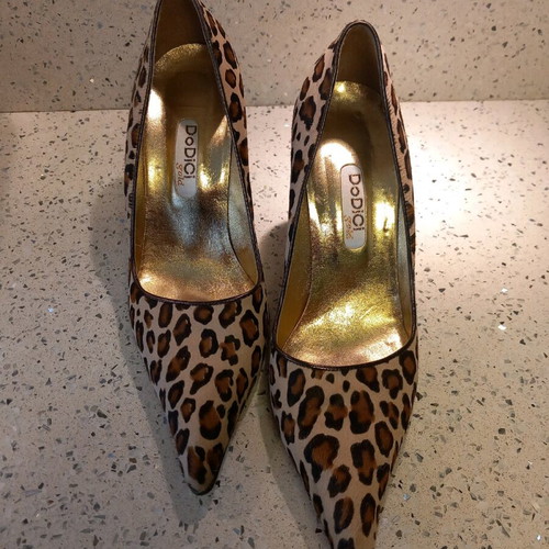 DoDiCi Gold animal print pumps like new, pony-skin leather
