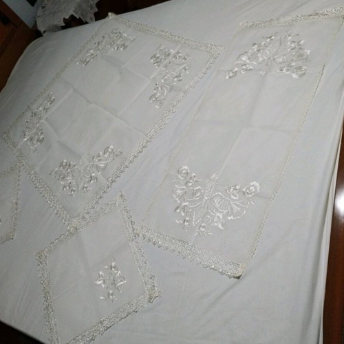 Silk Soufli set new, tablecloth, small napkins, sugar color runner
