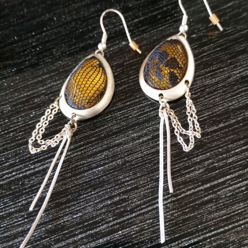 Dangling earrings like new, yellow and silver