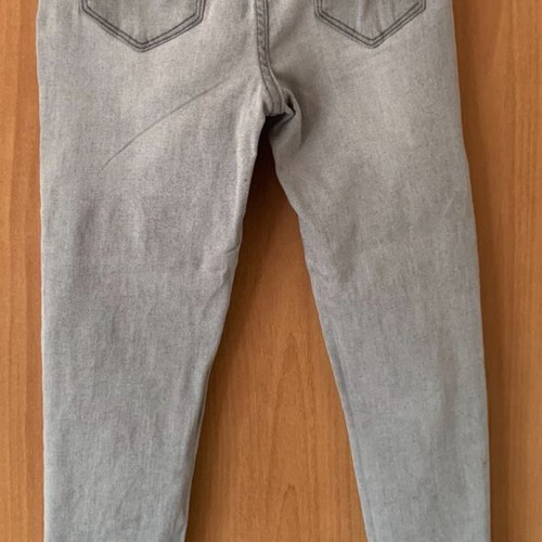 Light gray pants size M used