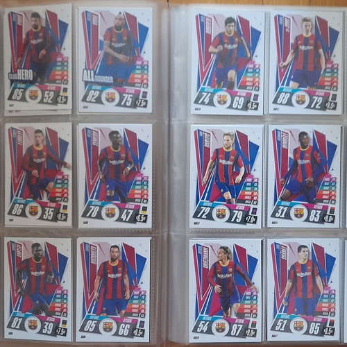 Champions League 2020-2021 Match Attax album with 422 cards like new