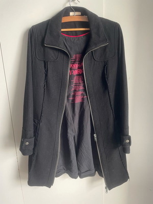 DKNY JEANS coat used black size Medium