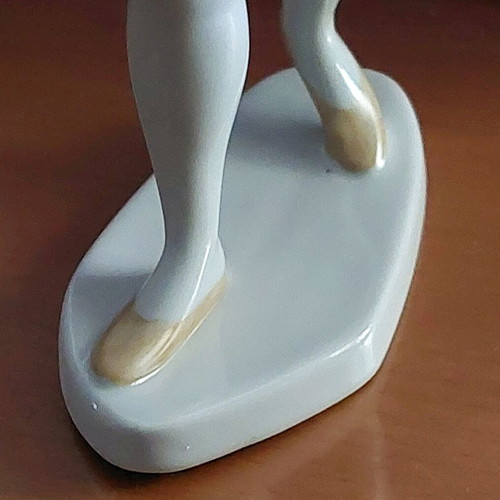 Vintage porcelain figure Hollóháza "Mannequin" like new, 60s
