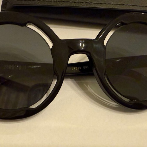 Urban Owl sunglasses like new, black