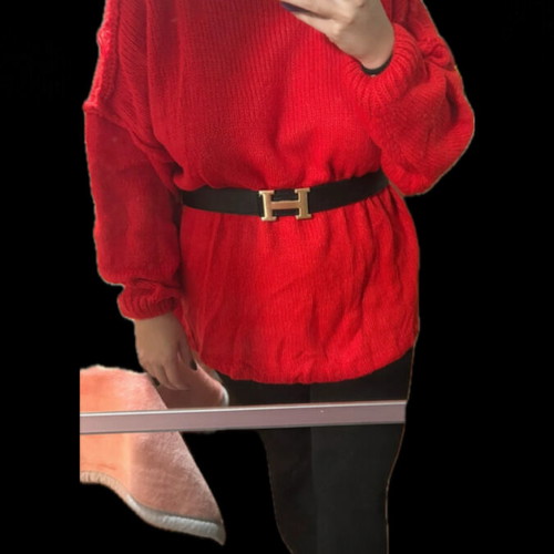Thick knitted sweater new, red