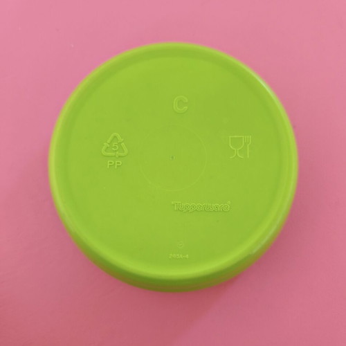 Tupperware food containers used, set of 2 pieces
