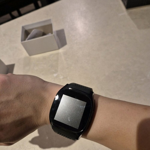 Smartwatch non-functional for parts or repair