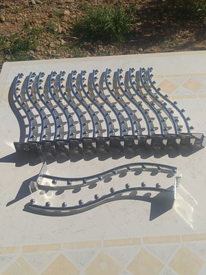 Curved hook 9 positions used for slat panel