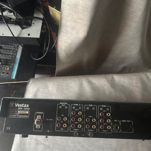Vestax MW-3000 DJ Mixer used, analog mixing workstation