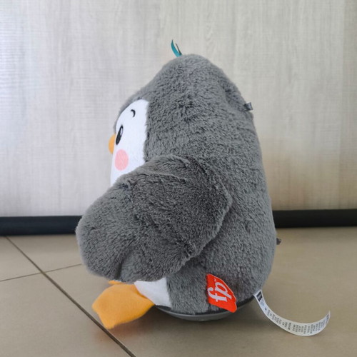 Fisher-Price Musical Penguin Toy like new (HNC10)